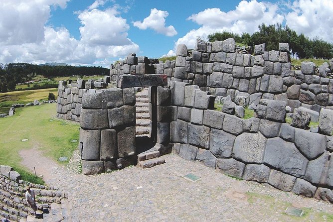 City Tour in Cusco & visit Museum South American Camelid - Tambomachay: The Water Temple and a Different Kind of Wonder