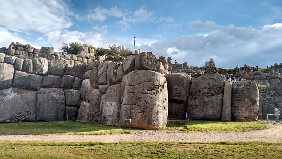Cusco: 6-Hour City Highlights Tour - Guide Language and Group Choice: Shared Tour vs Private