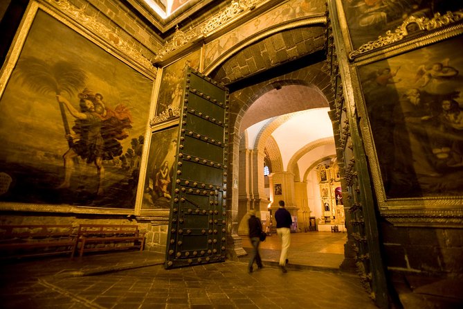 Cusco City Sightseeing, San Pedro Market, Cathedral and Qorikancha Temple - San Cristóbal Plaza viewpoint: your first high-altitude “wow”