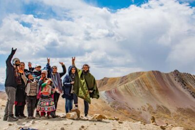 Cusco: Full-Day Palcoyo Rainbow Mountain All-Inclusive Tour - Hotel pickup and the long ride out of Cusco