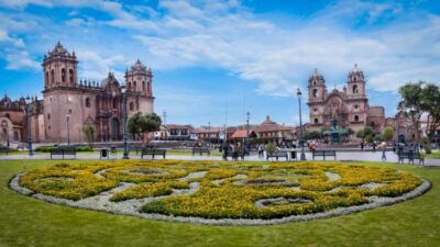 Cusco: Half-Day City Tour with Sacsayhuaman and Q'enco - Where to meet: Plaza de Armas by the fountain