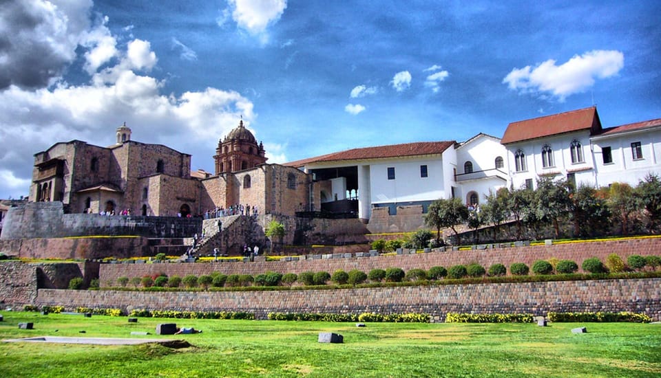 Cusco: Half-Day City Tour with Sacsayhuaman and Q'enco - Tambomachay: water channels carved in stone