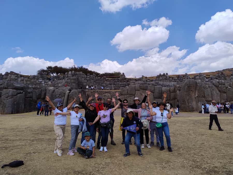 Cuzco : Excursion City Tour in Cusco, Sacsayhuaman and Tambomachay - Tambomachay’s carved water channels and a water-cult idea