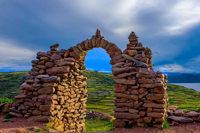 Full Day Lake Titicaca Tour from Cusco - Puno hostel stop: free bag storage and a breakfast choice