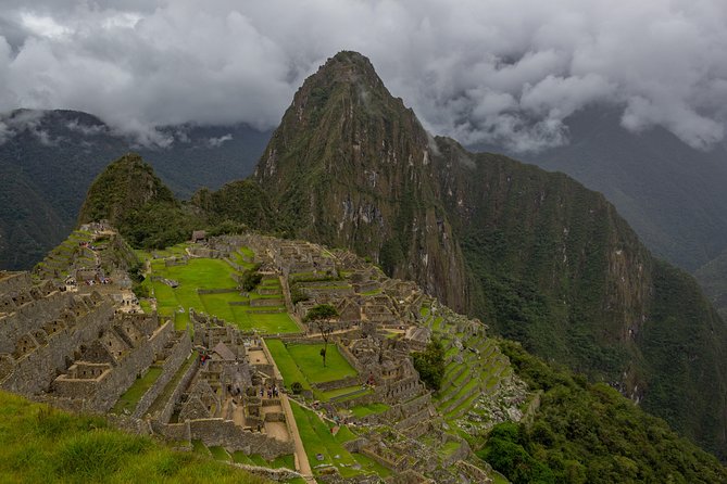 MachuPicchu Private Full Day Tour by Vistadome train from Cusco - Cusco pickup and the Sacred Valley drive: the day starts early for a reason
