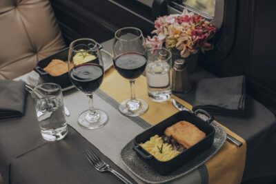 The First Class Machu Picchu Train by Inca Rail - Meals, drinks, and live music: the day stays celebratory